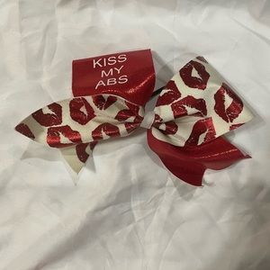 9 inch x 5 inch KISS MY ABS Bow